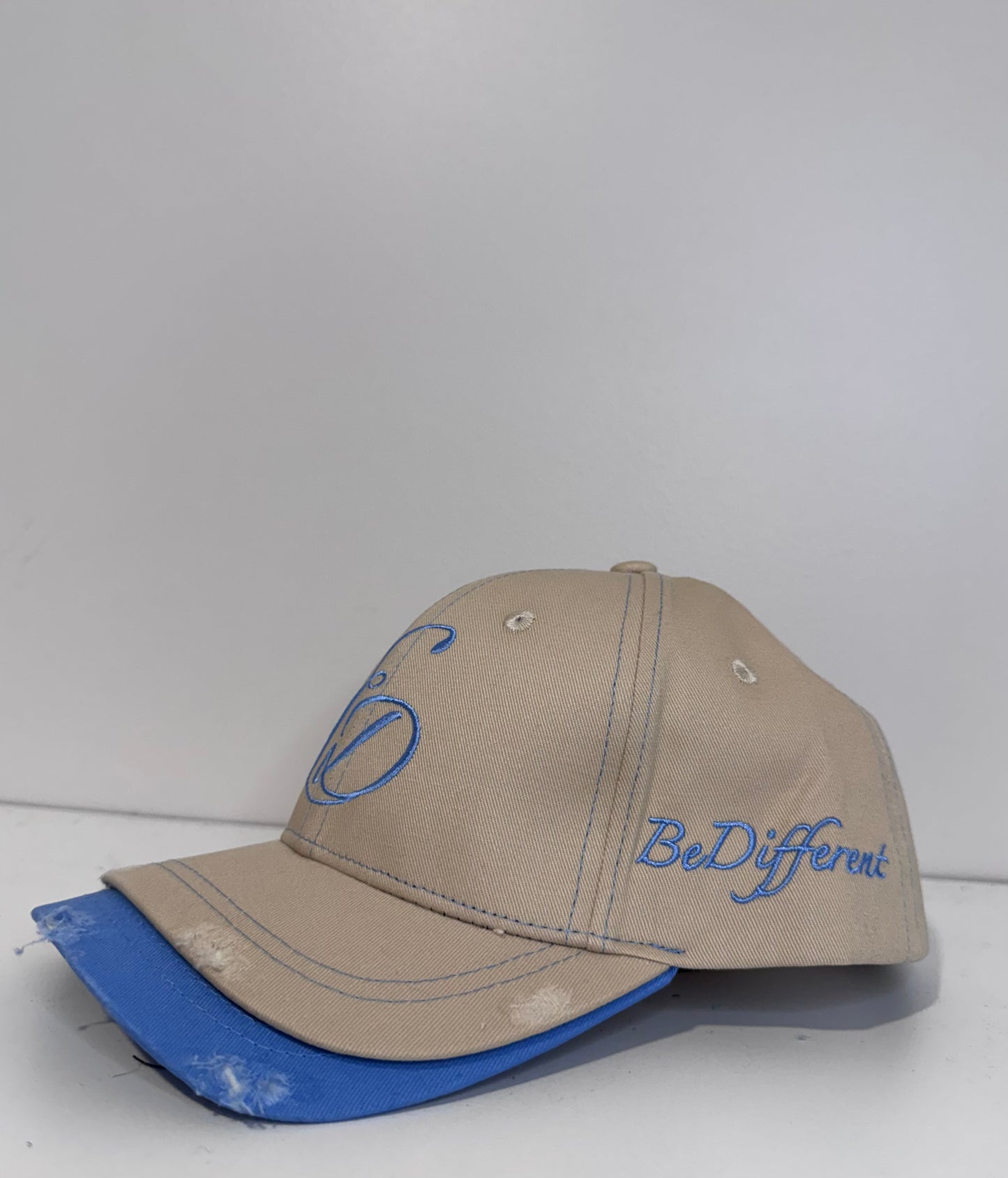 Blue/beige / "Blue Lagoon"- Double
Brim Hat