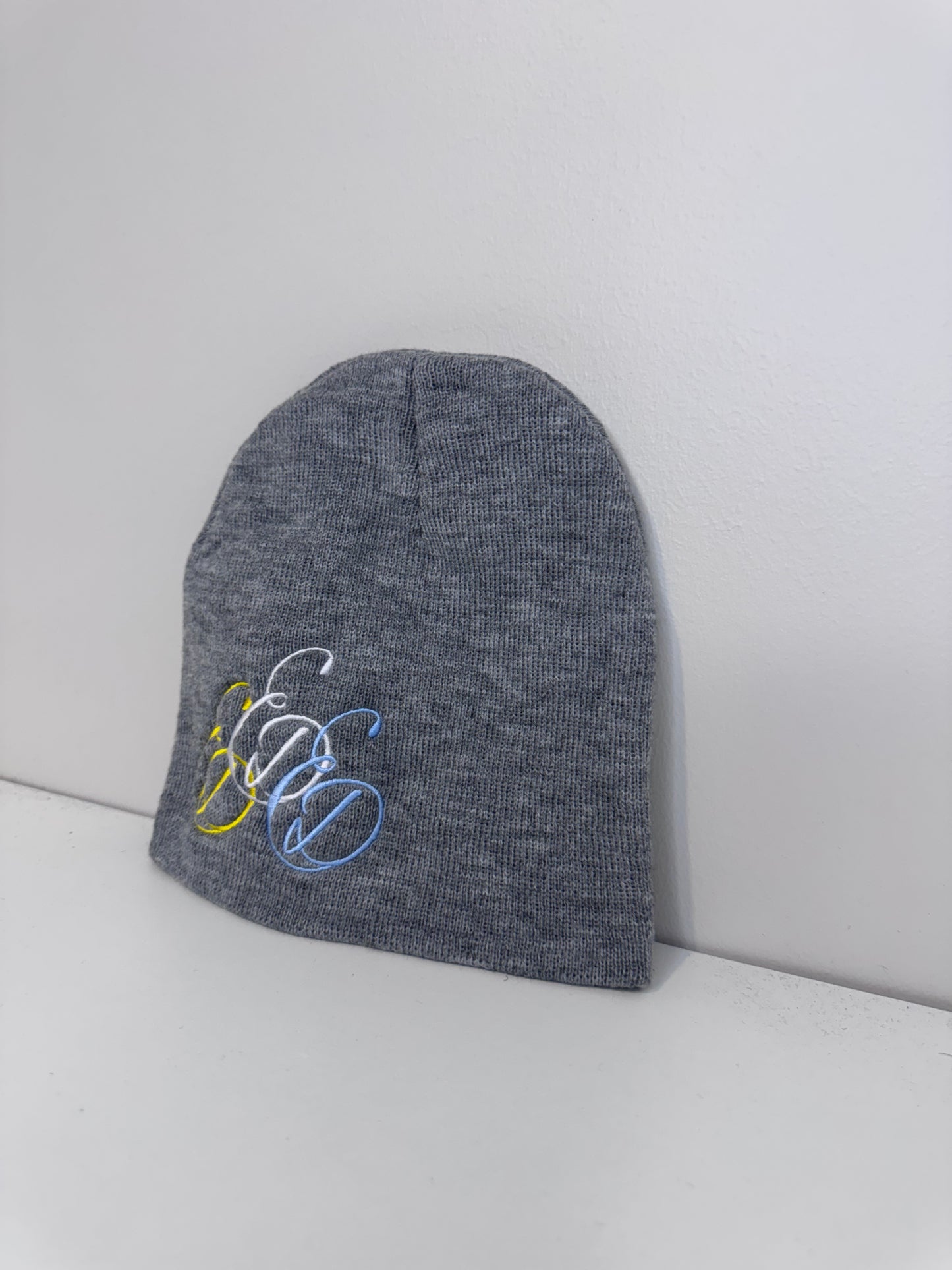 Grey / “Triple scattered” Beanie