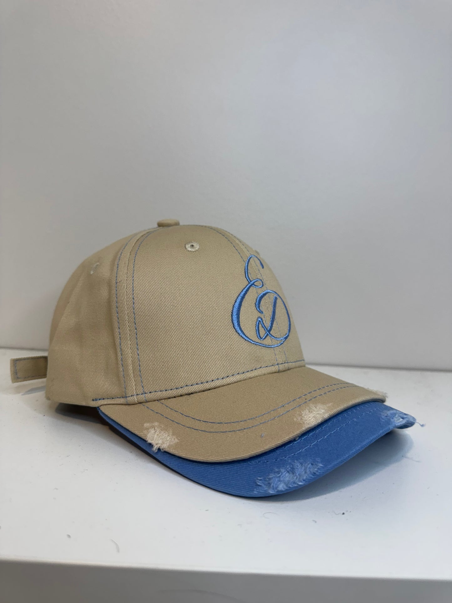 Blue/beige / "Blue Lagoon"- Double
Brim Hat